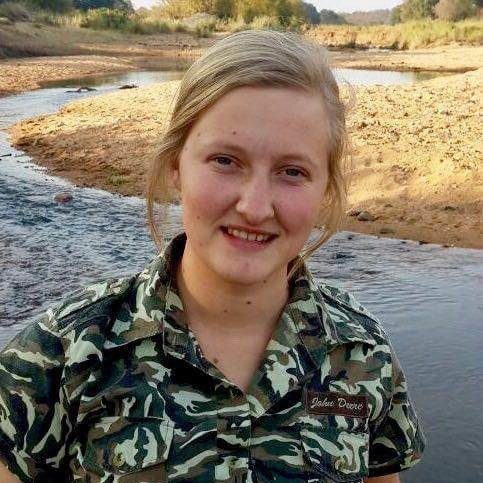 Karen Joubert, Chivic African Safaris
